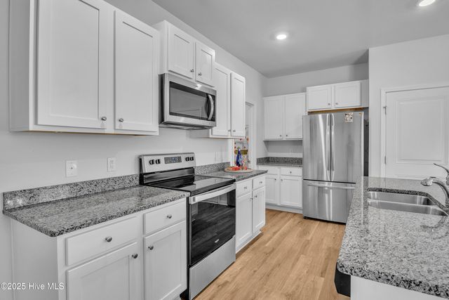 1524 Pleasant Hollow Court SE, Bolivia, NC 28422