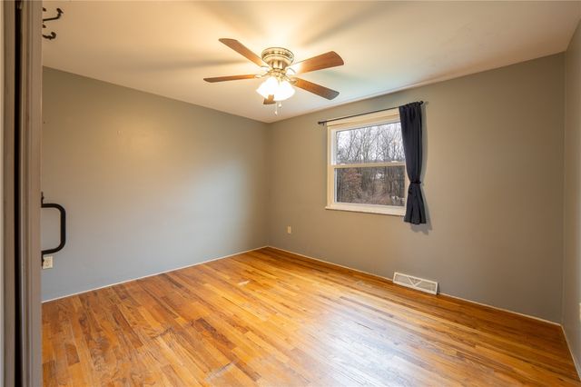 14 Easy St, Latrobe, PA 15650