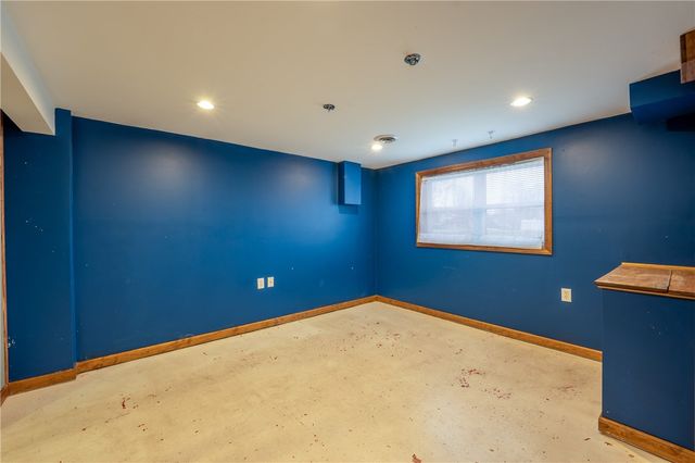 14 Easy St, Latrobe, PA 15650