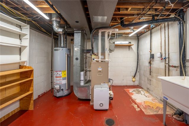 14 Easy St, Latrobe, PA 15650