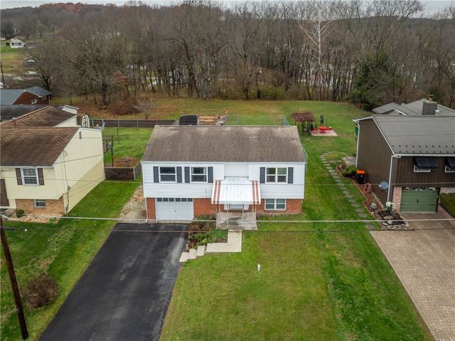 14 Easy St, Latrobe, PA 15650