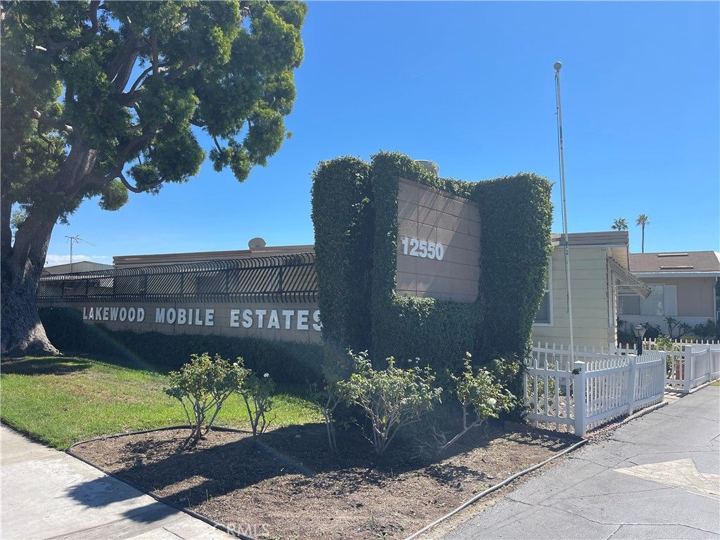 12550 Carson Street E 128, Hawaiian Gardens, CA 90716 — photo 3