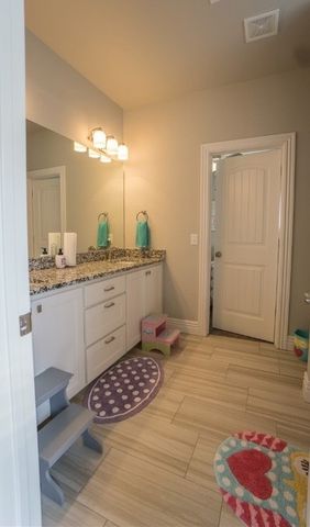 5603 Lakewood Drive, Rogers, AR 72758