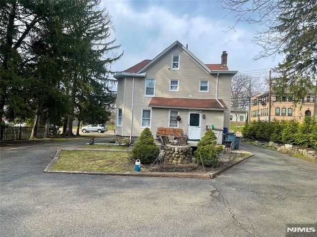 10 Grand Avenue 2, Montvale, NJ 07645