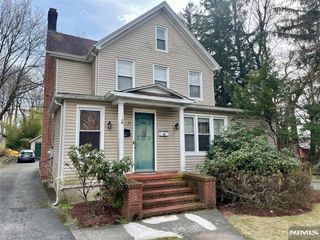 10 Grand Avenue 2, Montvale, NJ 07645