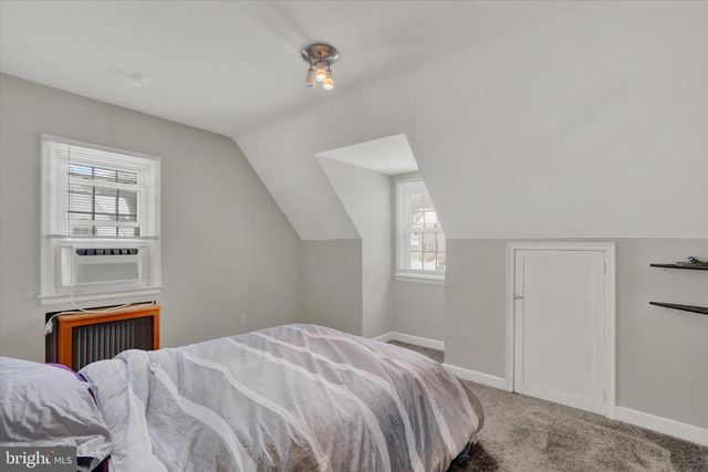 327 CRESTON RD, York, PA 17403