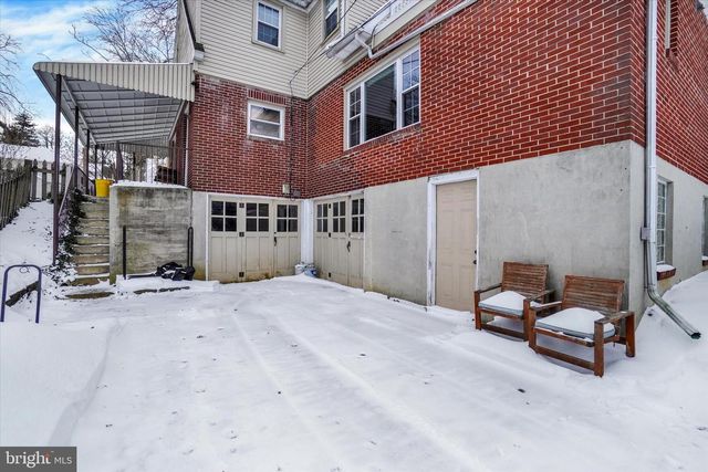 327 CRESTON RD, York, PA 17403