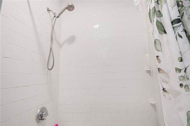 21 Woodside Avenue, West Warwick, RI 02893