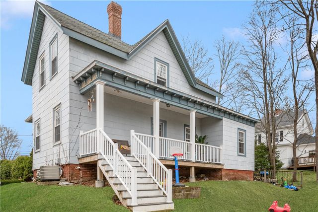 21 Woodside Avenue, West Warwick, RI 02893