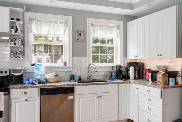 21 Woodside Avenue, West Warwick, RI 02893