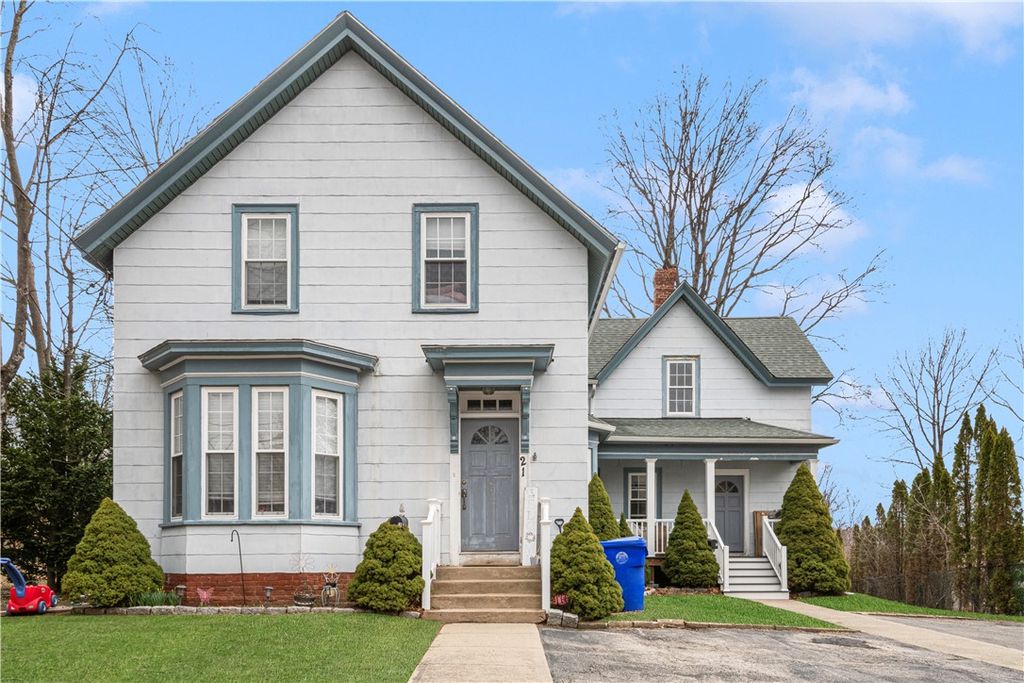 21 Woodside Avenue, West Warwick, RI 02893