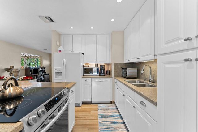 2625 NW 3rd Avenue, Wilton Manors, FL 33311