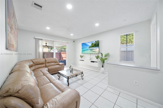 4217 NE 22nd Dr, Homestead, FL 33033