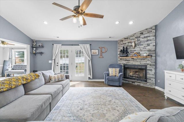 1500 Ashley DR, Salem, VA 24153