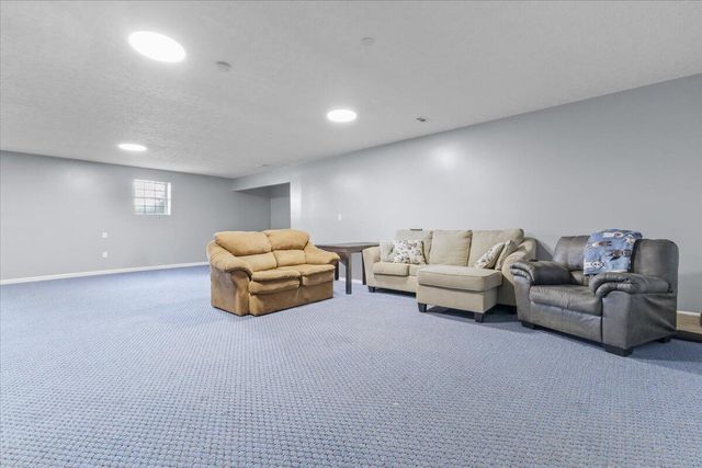 1500 Ashley DR, Salem, VA 24153