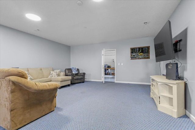 1500 Ashley DR, Salem, VA 24153