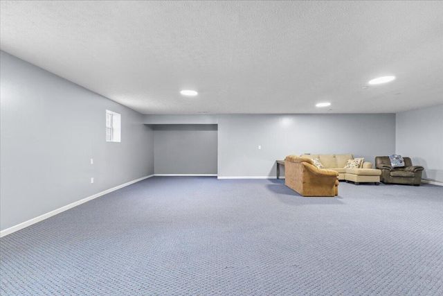 1500 Ashley DR, Salem, VA 24153