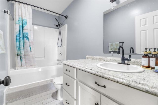 1500 Ashley DR, Salem, VA 24153