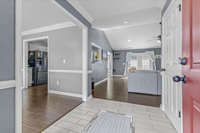 1500 Ashley DR, Salem, VA 24153