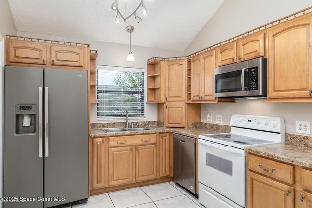 2326 Skywind Circle, Melbourne, FL 32935