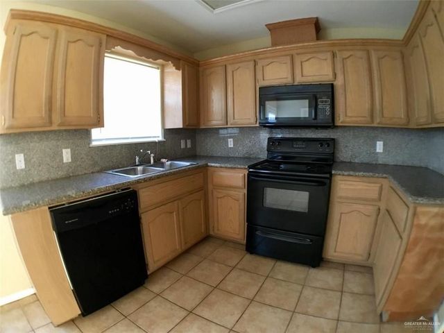 2123 Western Drive, Edinburg, TX 78539