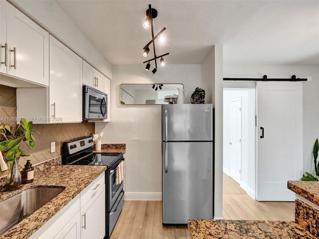 1713 NE 15th Ave, Fort Lauderdale, FL 33305