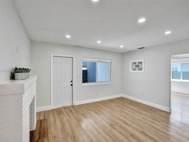 1713 NE 15th Ave, Fort Lauderdale, FL 33305