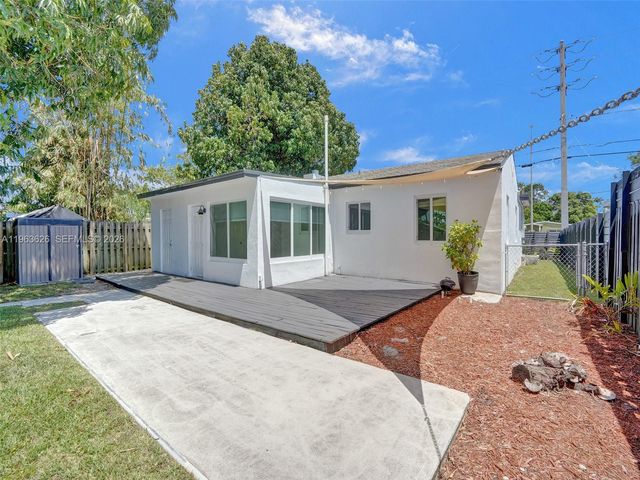 1713 NE 15th Ave, Fort Lauderdale, FL 33305