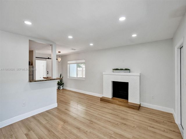 1713 NE 15th Ave, Fort Lauderdale, FL 33305