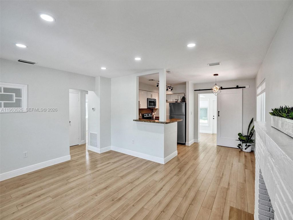 1713 NE 15th Ave, Fort Lauderdale, FL 33305