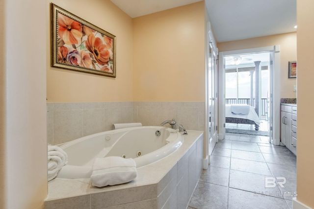 521 W Beach Boulevard 702, Gulf Shores, AL 36542