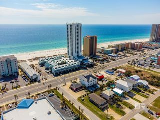 521 W Beach Boulevard 702, Gulf Shores, AL 36542