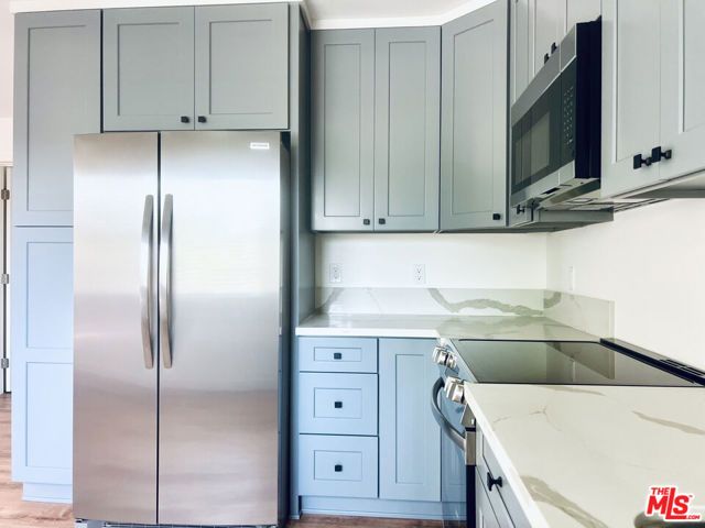 285 W Montecito Avenue G, Sierra Madre, CA 91024