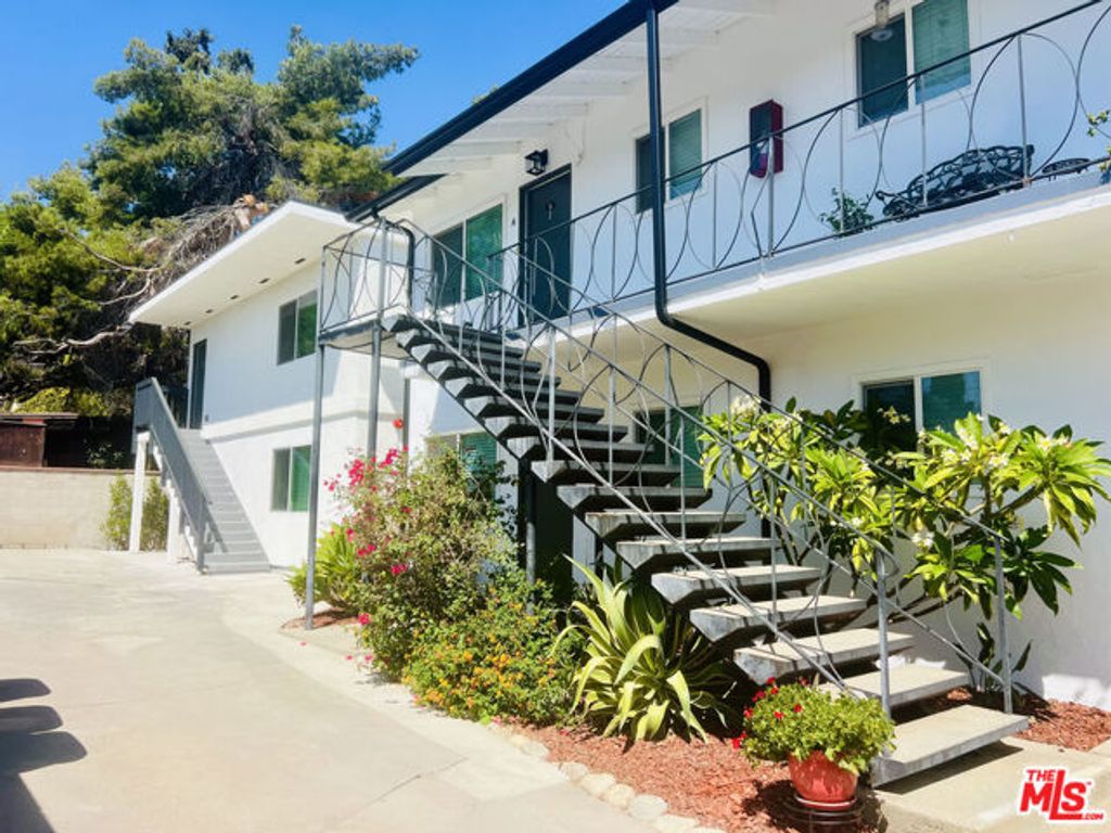 285 W Montecito Avenue G, Sierra Madre, CA 91024