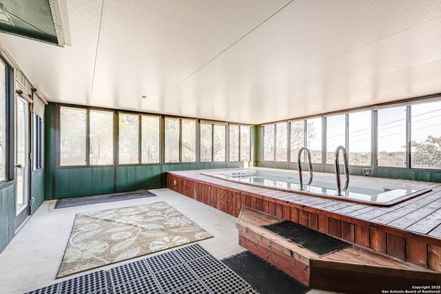 2454 Island View, Canyon Lake, TX 78133