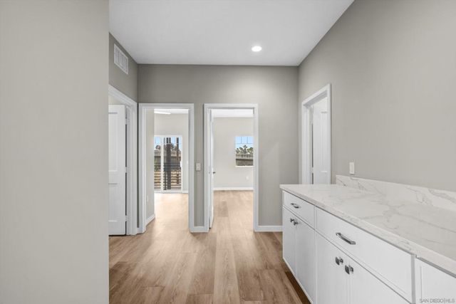 3915 Rojo Tierra Rd, La Mesa, CA 91941