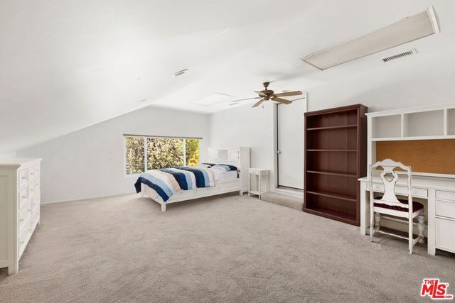 15810 Castlewoods Drive, Sherman Oaks, CA 91403