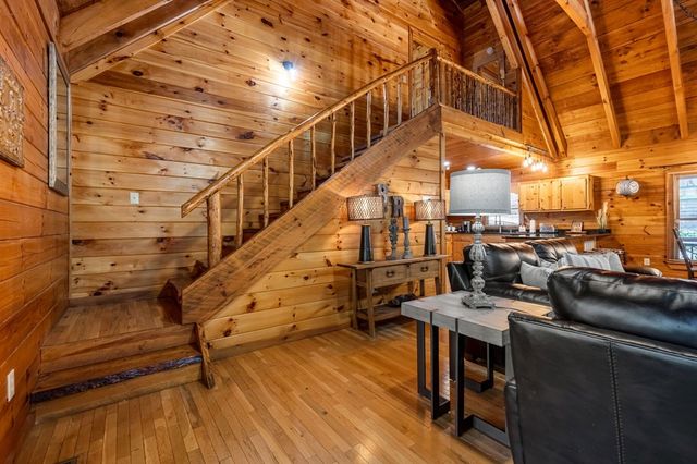 1820 Shady Falls Road, Blue Ridge, GA 30513