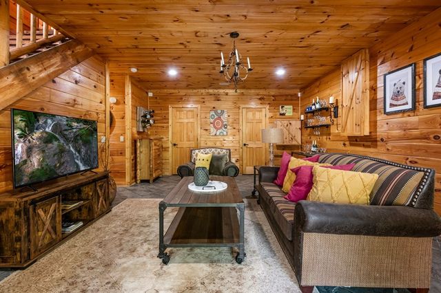 1820 Shady Falls Road, Blue Ridge, GA 30513