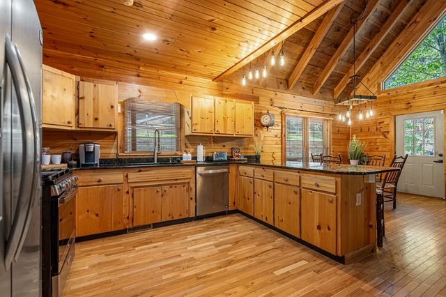 1820 Shady Falls Road, Blue Ridge, GA 30513