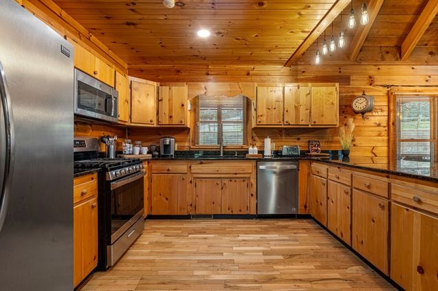 1820 Shady Falls Road, Blue Ridge, GA 30513