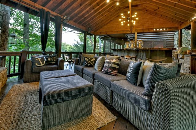 1820 Shady Falls Road, Blue Ridge, GA 30513