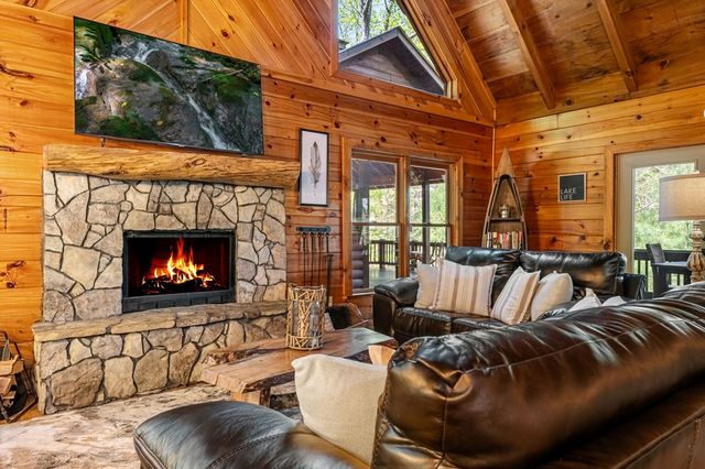 1820 Shady Falls Road, Blue Ridge, GA 30513