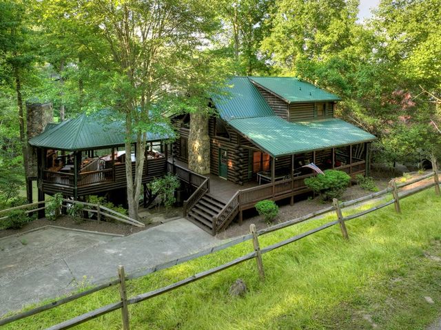 1820 Shady Falls Road, Blue Ridge, GA 30513
