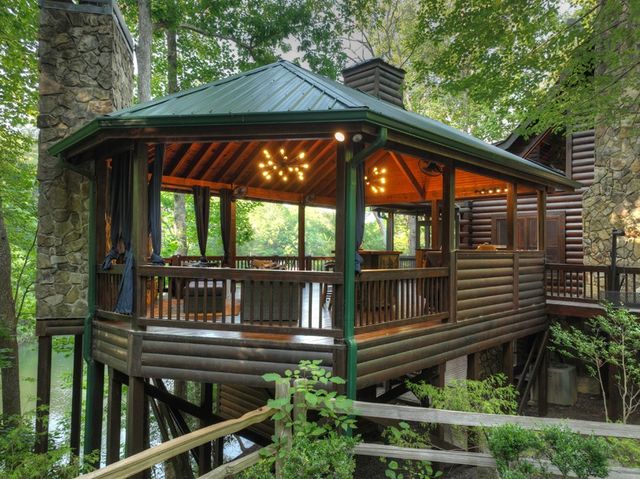 1820 Shady Falls Road, Blue Ridge, GA 30513