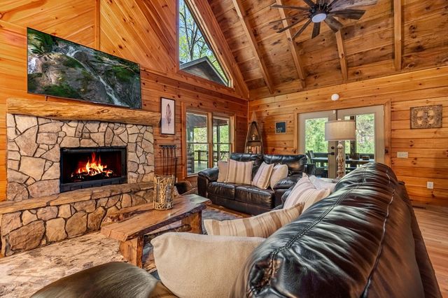 1820 Shady Falls Road, Blue Ridge, GA 30513