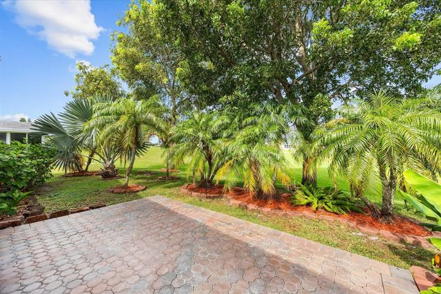 7933 Meadowlark Lane, Port St. Lucie, FL 34952