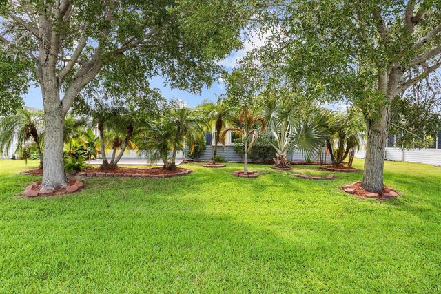 7933 Meadowlark Lane, Port St. Lucie, FL 34952
