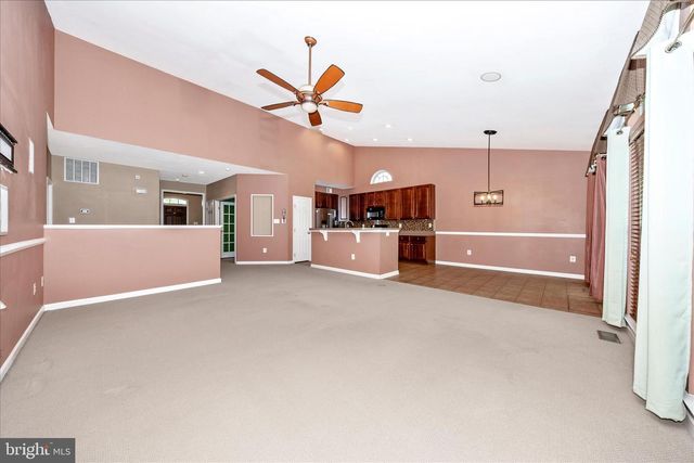 250 DINWIDDIE WAY, Kearneysville, WV 25430