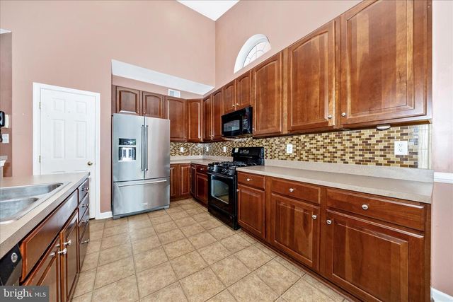 250 DINWIDDIE WAY, Kearneysville, WV 25430
